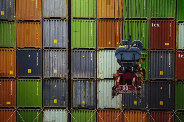 Optimasi Rantai Pasok untuk Efisiensi Logistik Bisnis