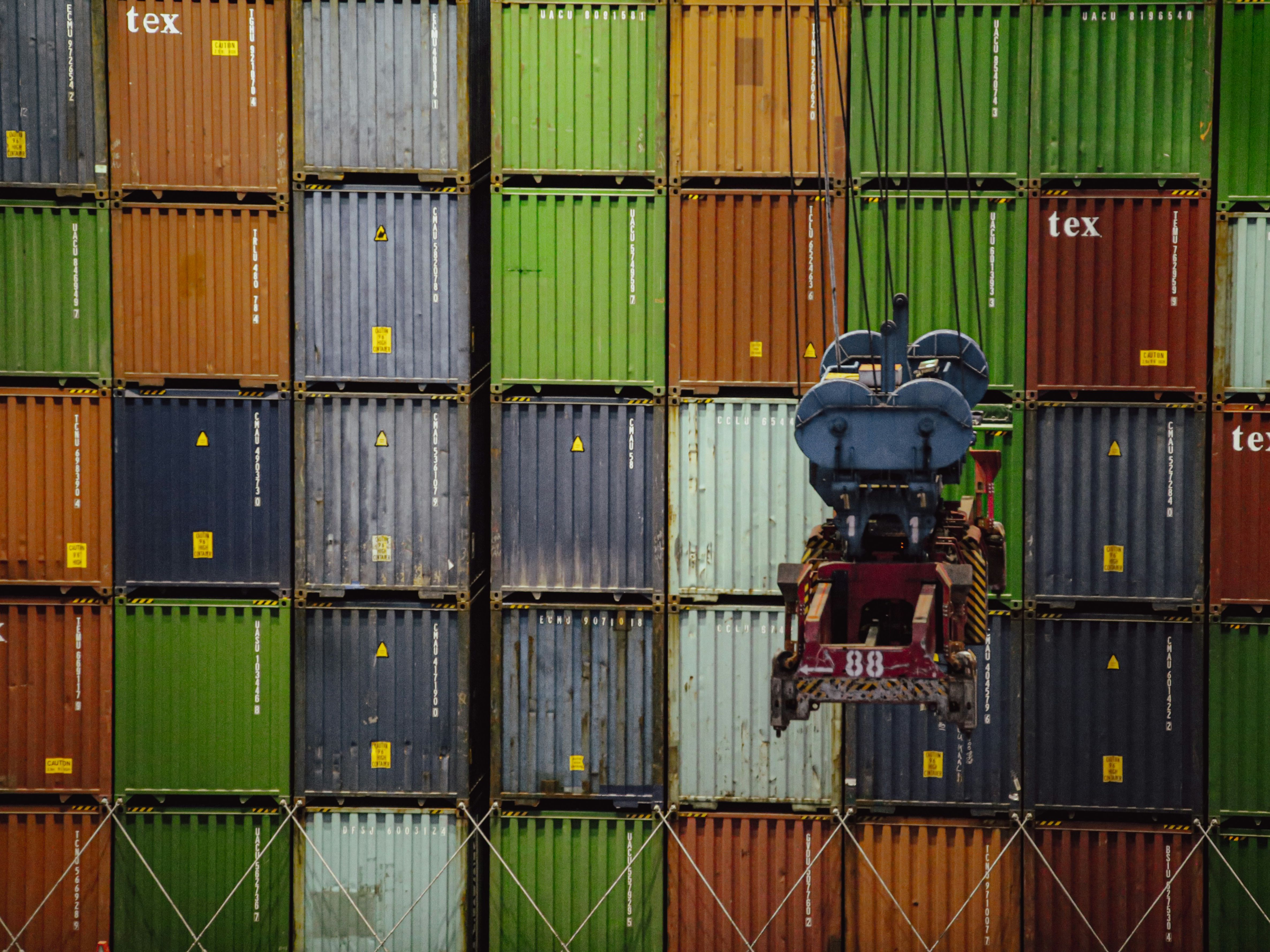 logistik bisnis logistik bisnis